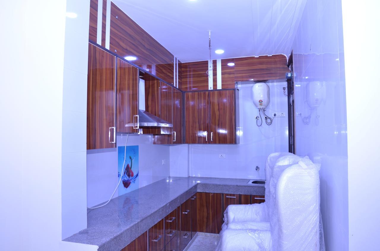 Hotel Royal International New Delhi Buitenkant foto