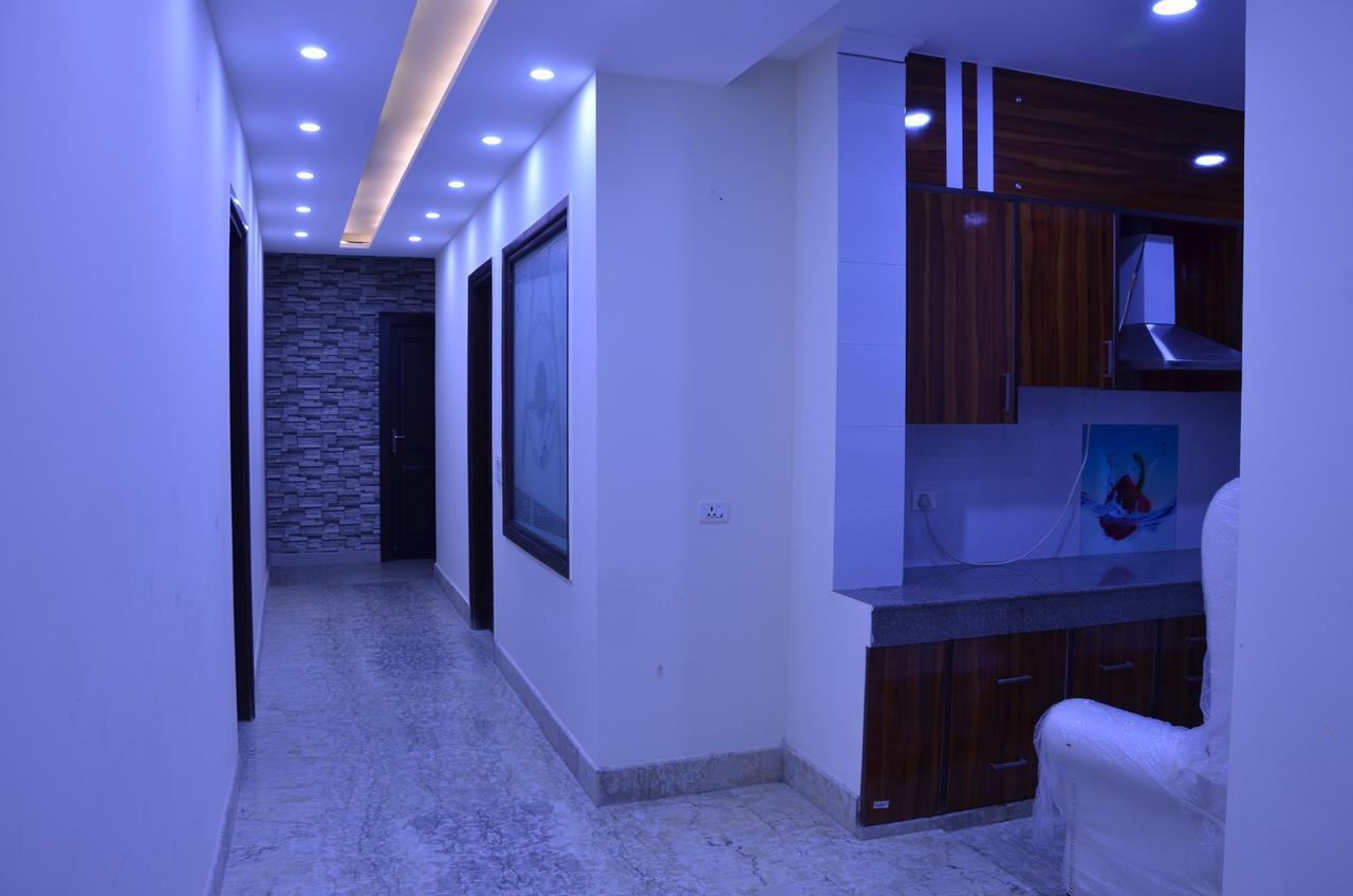 Hotel Royal International New Delhi Buitenkant foto