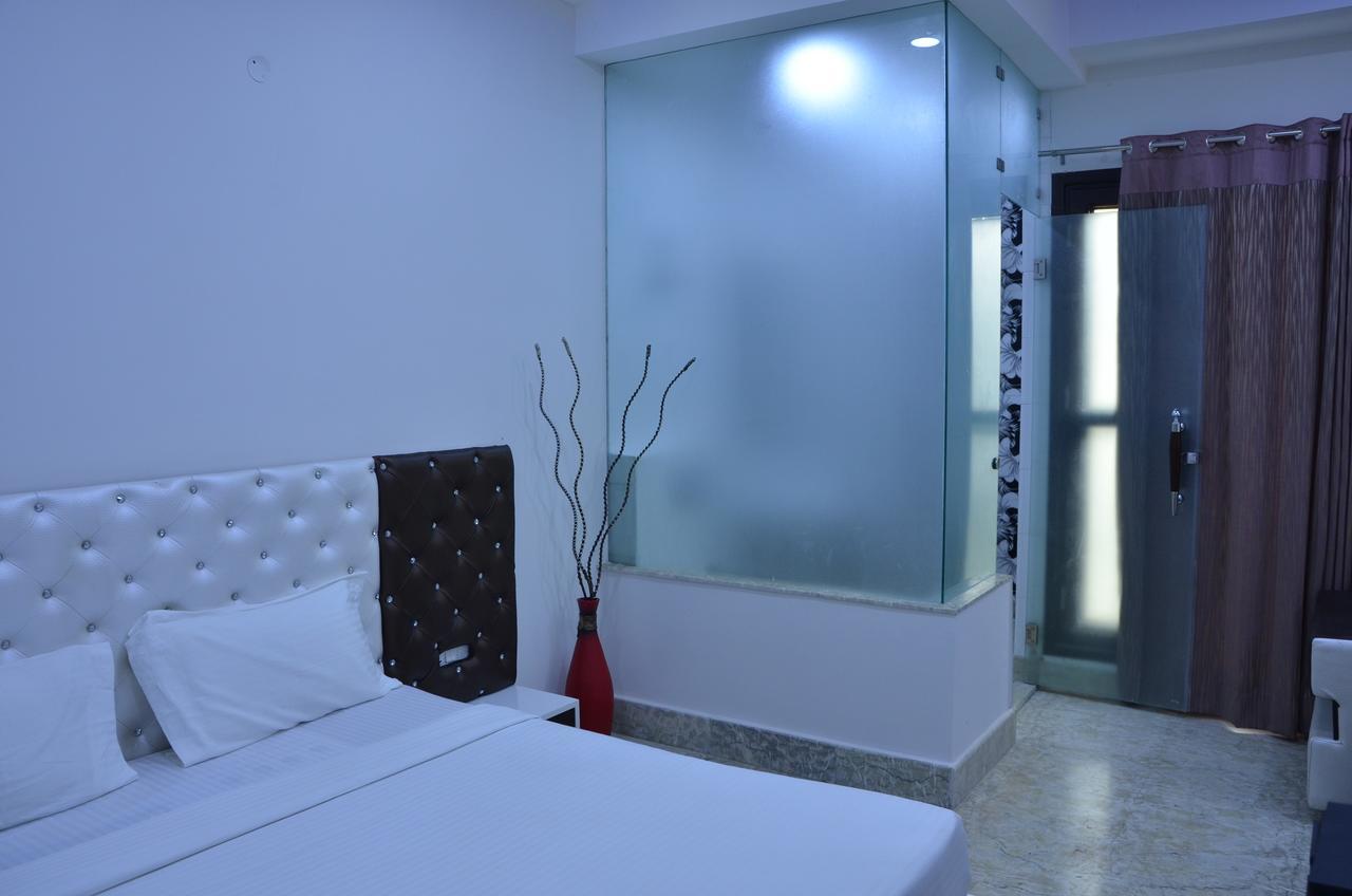 Hotel Royal International New Delhi Buitenkant foto