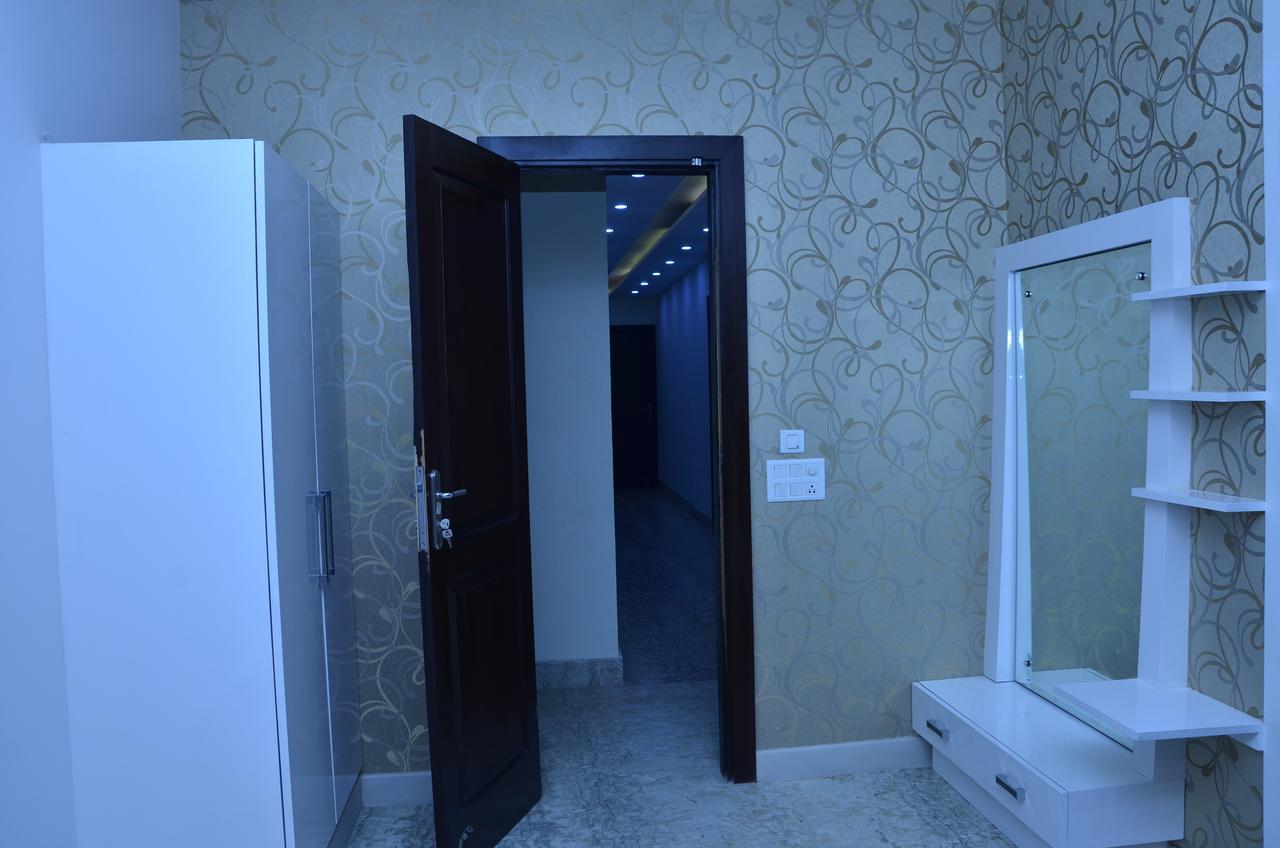 Hotel Royal International New Delhi Buitenkant foto